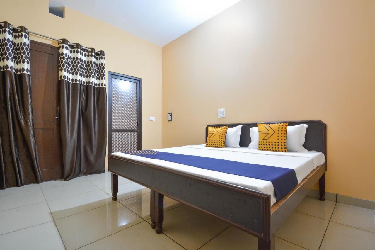 Spot On Hotel Diamond Sohāna Εξωτερικό φωτογραφία